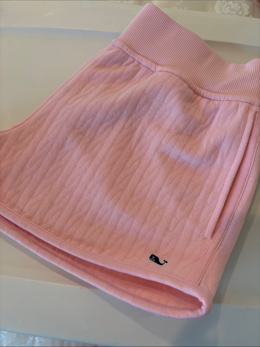Vineyard Vines Light Pink Quilted shorts with Whale Emblem